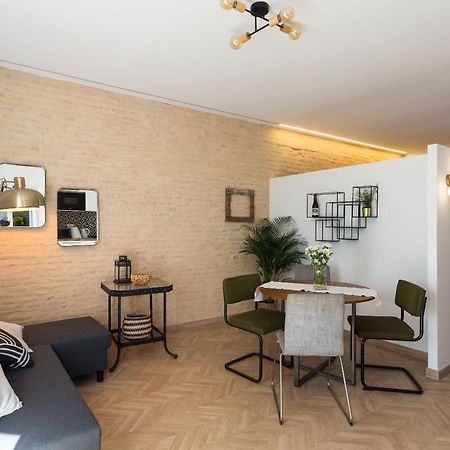 Center Apartment Fully Eqquiped Opcional Breakfast Sevilla Eksteriør billede