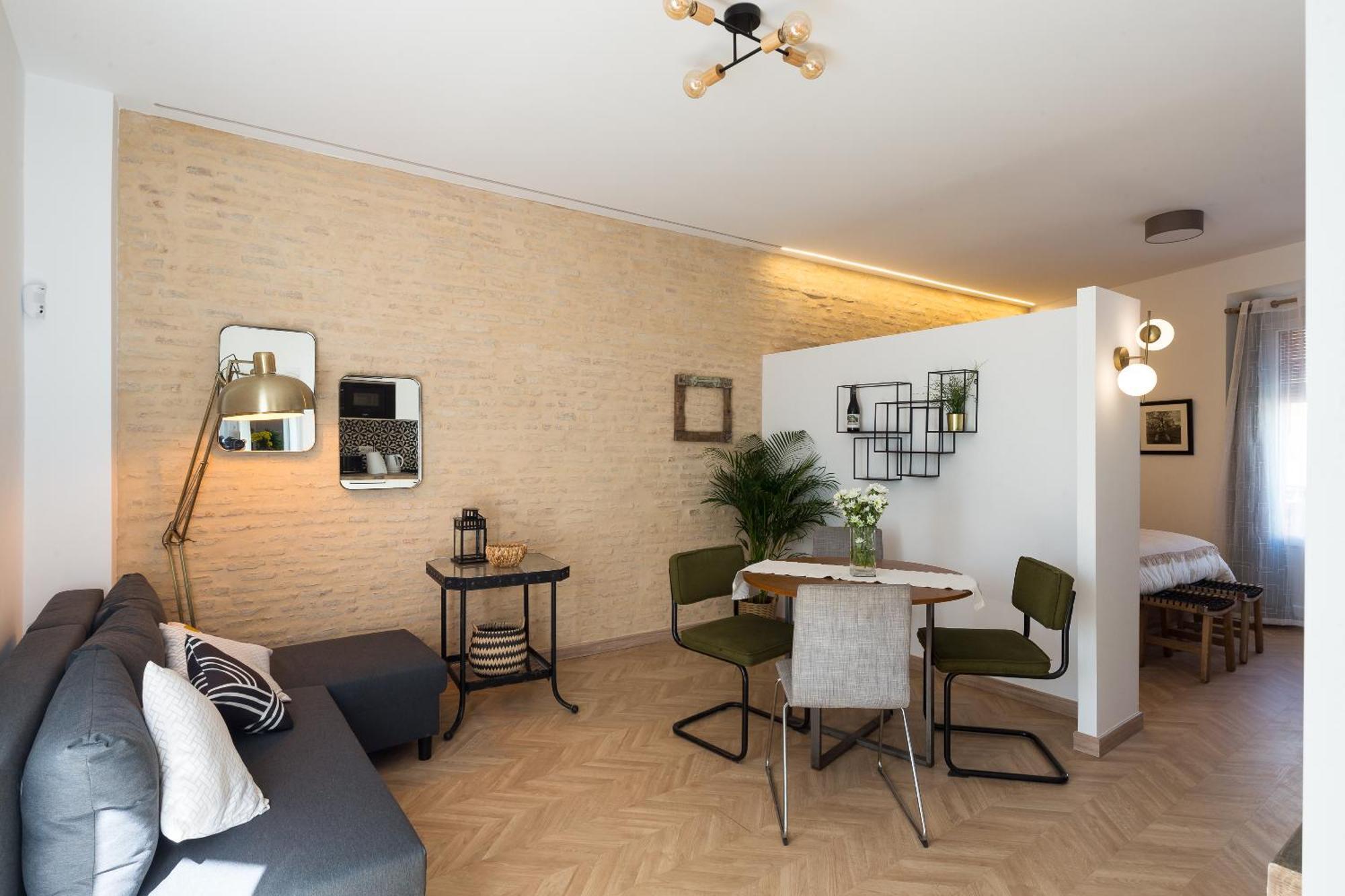 Center Apartment Fully Eqquiped Opcional Breakfast Sevilla Eksteriør billede