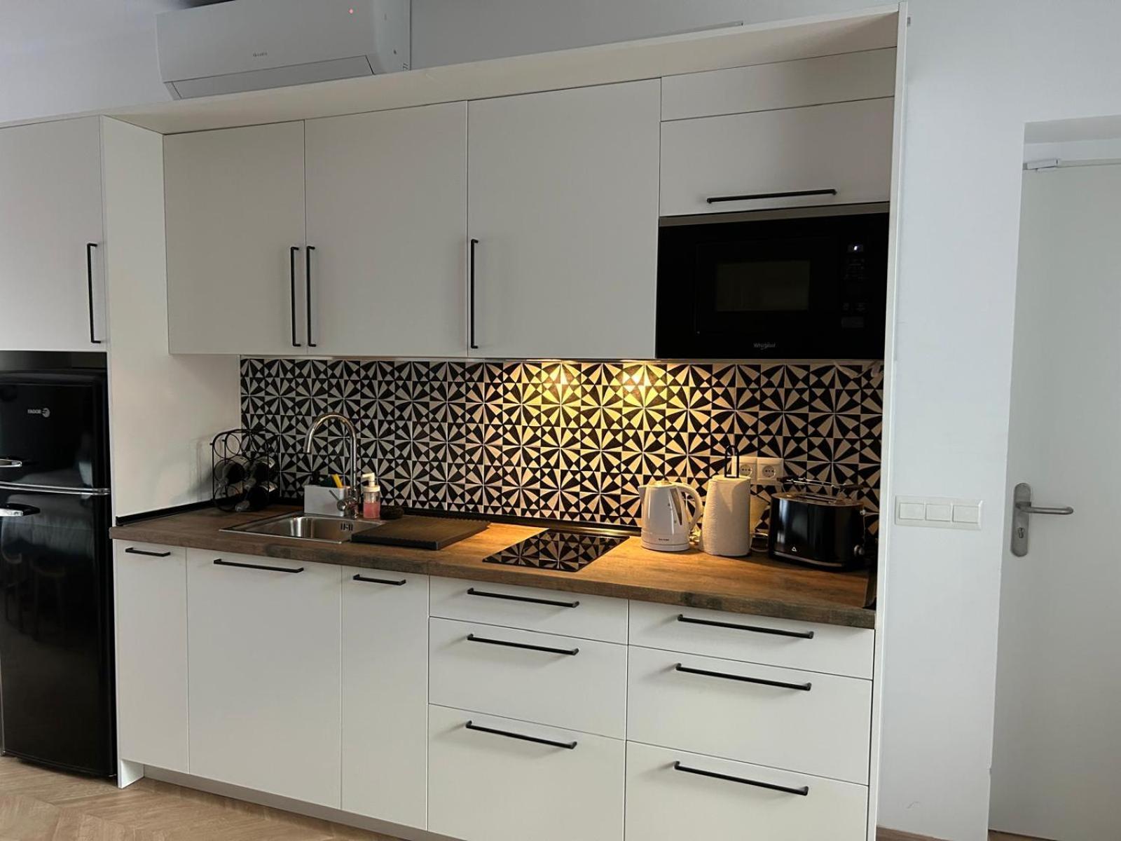 Center Apartment Fully Eqquiped Opcional Breakfast Sevilla Eksteriør billede