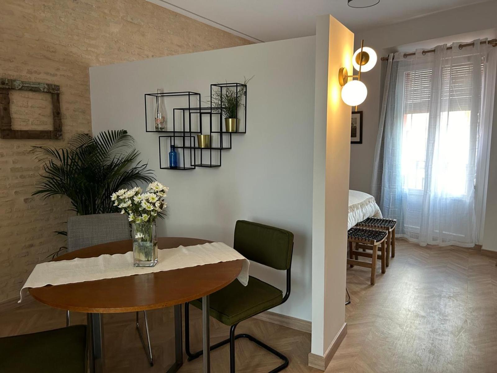 Center Apartment Fully Eqquiped Opcional Breakfast Sevilla Eksteriør billede